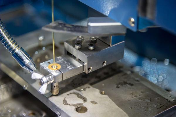 دستگاه CNC وایرکات